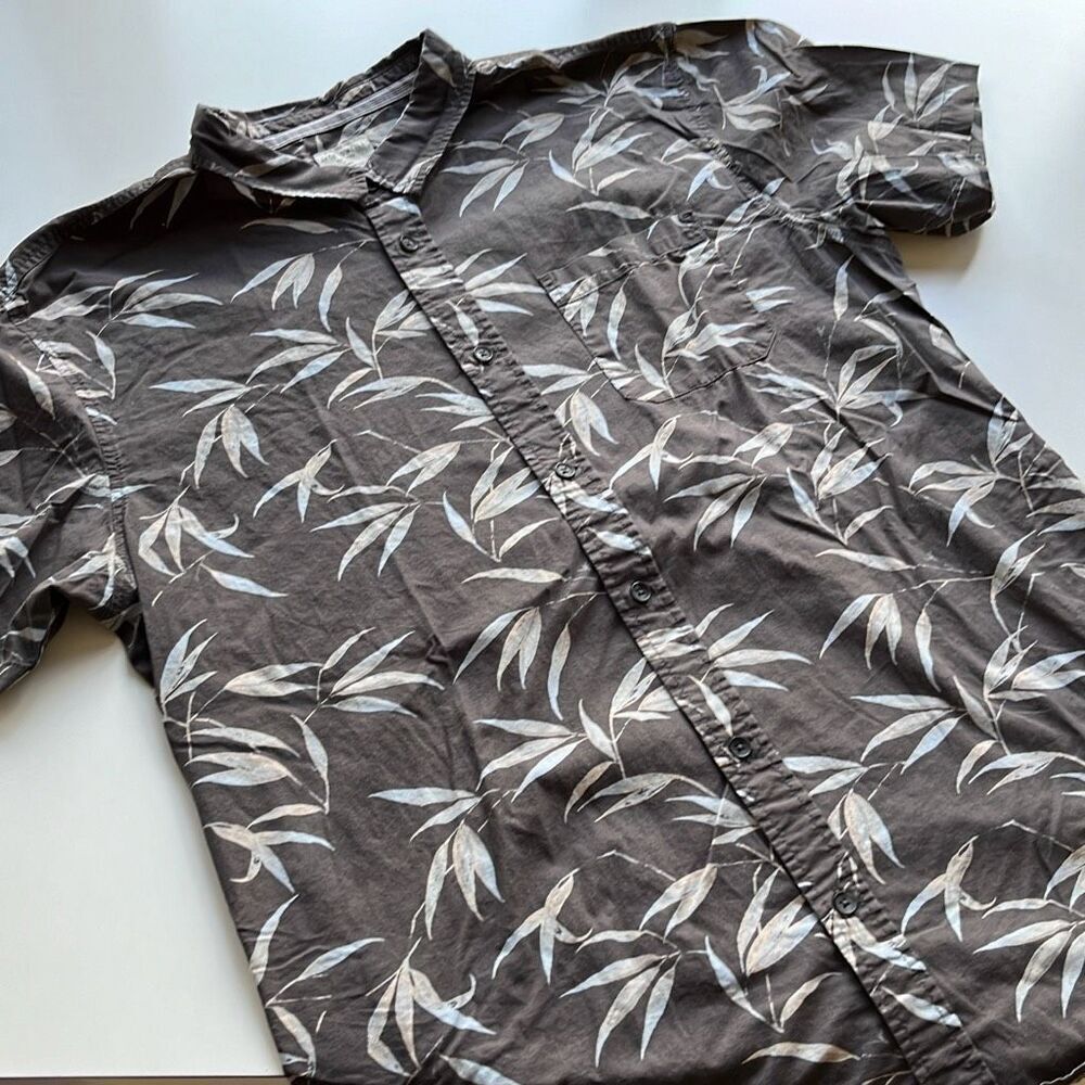Jack O’Neill Standard Fit Short Sleeve Tropical Button Front Shirt Mens Large